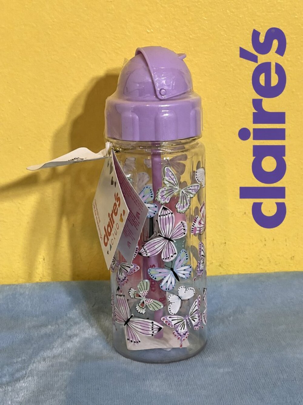 Claire’s Butterfly Tumbler with 2 Strawberry Cream Lip Glosses & Sparkly Bonus |